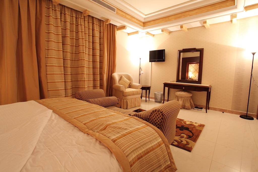 Lavande Suites Yanbu Phòng bức ảnh