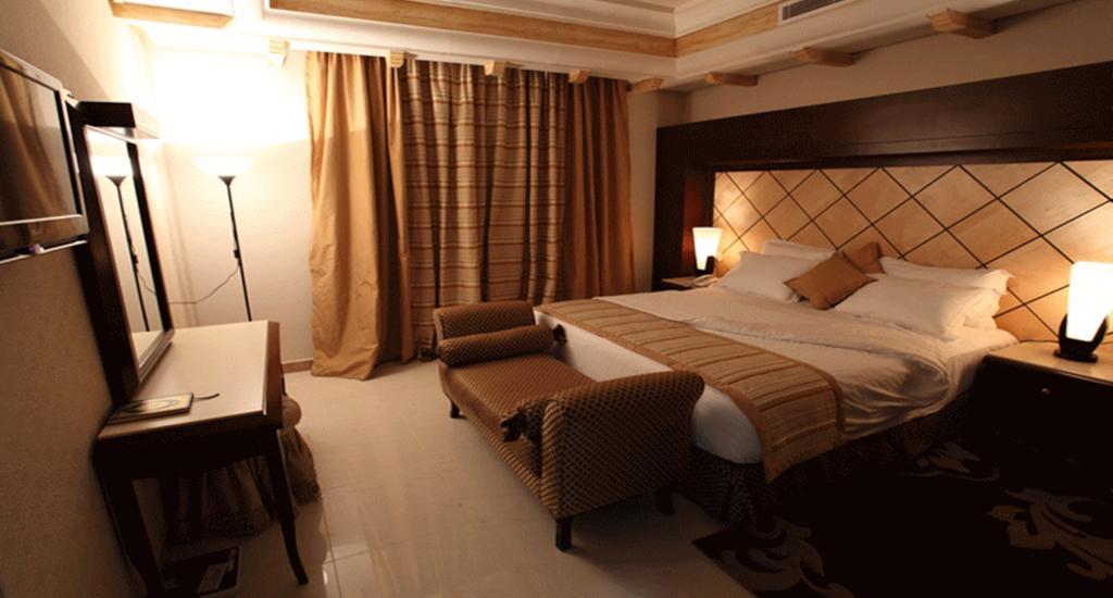 Lavande Suites Yanbu Phòng bức ảnh
